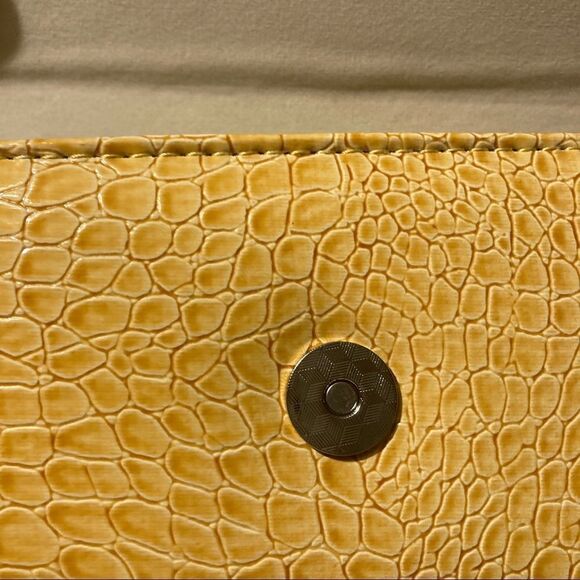 Clutch purse/bag, evening bag, Yellow, with 2 straps,New Without Tags - Picture 11 of 13